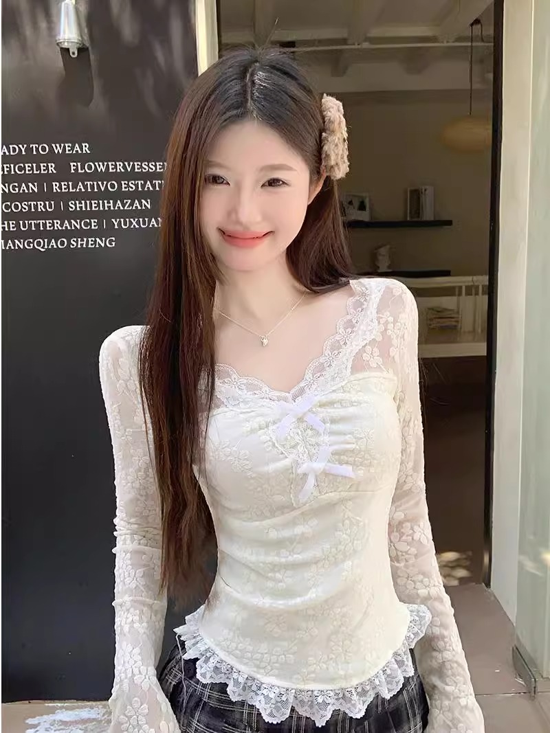 Resin Vat - T-shirt da donna con scollo a